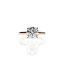 Classic Round Brilliant Diamond Ring with 4 prongs